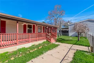 53 Lakeview Dr, Huntsville, TX 77320 - Photo 5