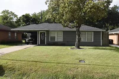 715 E 43rd Street, Houston, TX 77022 - Photo 1