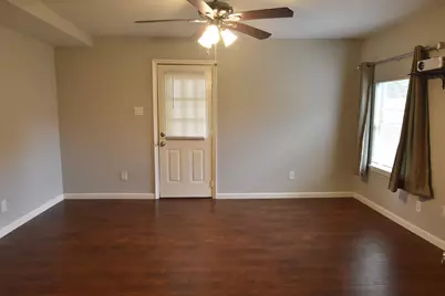715 E 43rd Street, Houston, TX 77022 - Photo 7