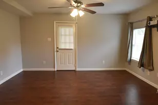 715 E 43rd St, Houston, TX 77022 - Photo 7