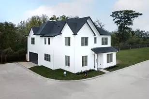 8803 Hollywood Garden Ln, Houston, TX 77080 - Photo 1