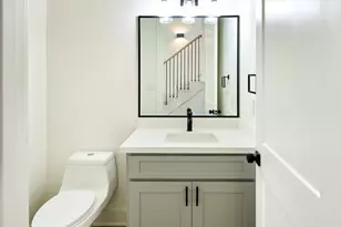 8803 Hollywood Garden Ln, Houston, TX 77080 - Photo 11