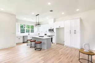 8803 Hollywood Garden Ln, Houston, TX 77080 - Photo 7
