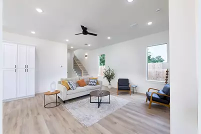 8803 Hollywood Garden Lane, Houston, TX 77080 - Photo 3