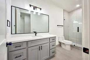 8803 Hollywood Garden Ln, Houston, TX 77080 - Photo 19