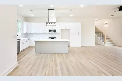 8803 Hollywood Garden Lane, Houston, TX 77080 - Photo 7