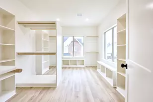 8803 Hollywood Garden Ln, Houston, TX 77080 - Photo 17