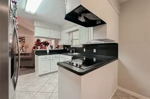 22319 Meadowgate Dr, Spring, TX 77373 - Photo 9