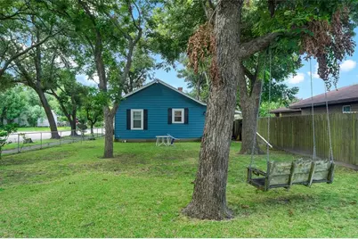 [Address not provided], Texas City, TX 77590 - Photo 3