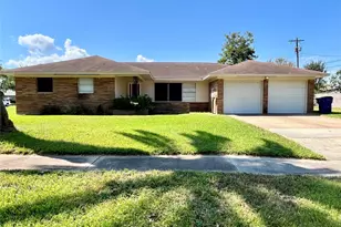 2005 2nd St N, Texas City, TX 77590 - Photo 1