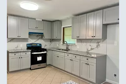 2005 2nd Street N, Texas City, TX 77590 - Photo 5