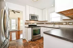 704 6th St, Kemah, TX 77565 - Photo 13