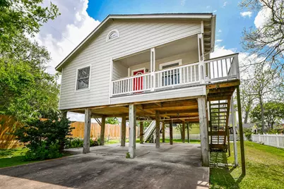 704 6th Street, Kemah, TX 77565 - Photo 1