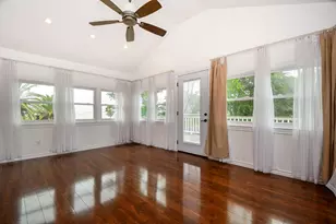 704 6th St, Kemah, TX 77565 - Photo 9