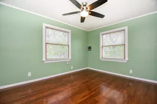 704 6th St, Kemah, TX 77565 - Photo 19