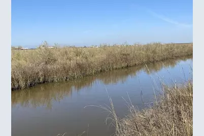 1215 4th Street, Gilchrist, TX 77617 - Photo 1