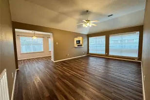 4006 Hunnington Dr, Conroe, TX 77303 - Photo 5