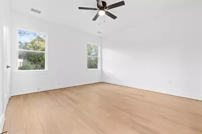 8403 Sunnyhill Street, Houston, TX 77088 - Photo 15