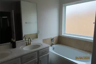 15631 S Fall Fern Cir, Houston, TX 77044 - Photo 15