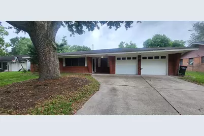 1902 Amy Drive, Baytown, TX 77520 - Photo 3