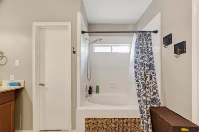 915 Highland Woods Drive, Highlands, TX 77562 - Photo 29