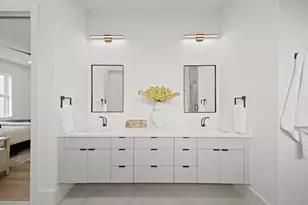 329 N Nagle St, Houston, TX 77003 - Photo 29