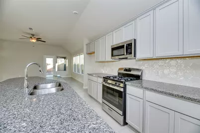 21111 Sunlight Grove Drive, Rosharon, TX 77583 - Photo 5