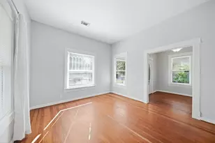1247 Columbia St, Houston, TX 77008 - Photo 9