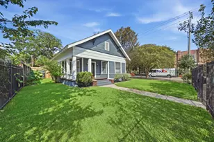 1247 Columbia St, Houston, TX 77008 - Photo 3