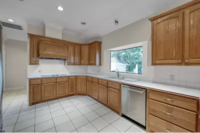 13777 Parkway Manor Drive, Willis, TX 77318 - Photo 17