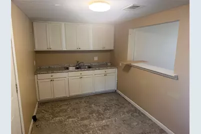 1510 W Talmage St Bypass, Alvin, TX 77511 - Photo 5