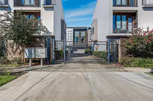 1555 Birdsall St, Houston, TX 77007 - Photo 1