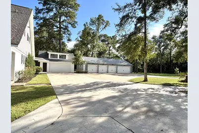 211 Garden West, Conroe, TX 77304 - Photo 3