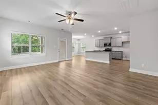 4414 W Bayou Maison Cir, Dickinson, TX 77539 - Photo 7