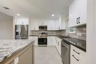 13547 Brook Hollow Dr, Sugar Land, TX 77498 - Photo 19