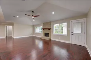 13547 Brook Hollow Dr, Sugar Land, TX 77498 - Photo 9