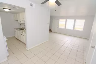 9706 Farragut St, Houston, TX 77078 - Photo 5