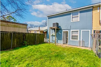 9706 Farragut Street, Houston, TX 77078 - Photo 13