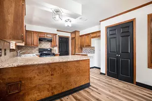 2439 11th St N, Texas City, TX 77590 - Photo 5