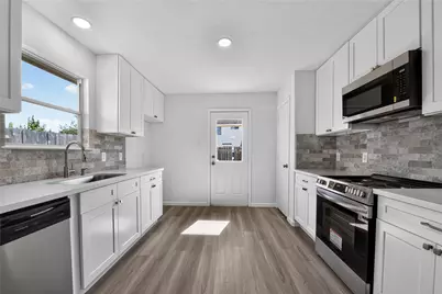 14411 Bryce Meadow Lane, Houston, TX 77047 - Photo 17