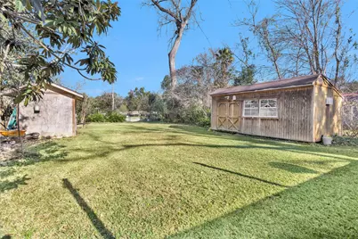 417 E Park Street, Alvin, TX 77511 - Photo 19