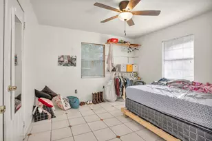 417 E Park St, Alvin, TX 77511 - Photo 11