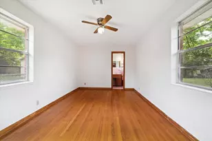 225 W Spreading Oak Dr, Houston, TX 77076 - Photo 7