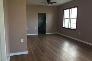 310 Foerster, El Campo, TX 77437 - Photo 5