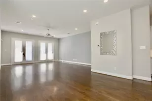 1227 W 19th St, Houston, TX 77008 - Photo 5