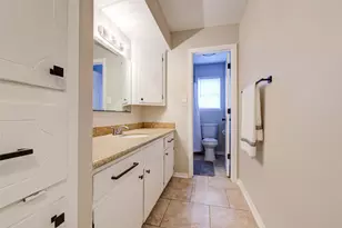 8914 Stonehearth Ln, Houston, TX 77040 - Photo 11