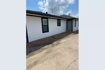 7317 Briefway Street #B, Houston, TX 77087 - Photo 9