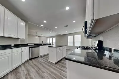 9435 Edgeloch Drive, Spring, TX 77379 - Photo 5