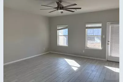 319 Harbor Forest Lane, Conroe, TX 77316 - Photo 5