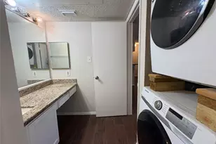 10555 Turtlewood Ct, Houston, TX 77072 - Photo 7